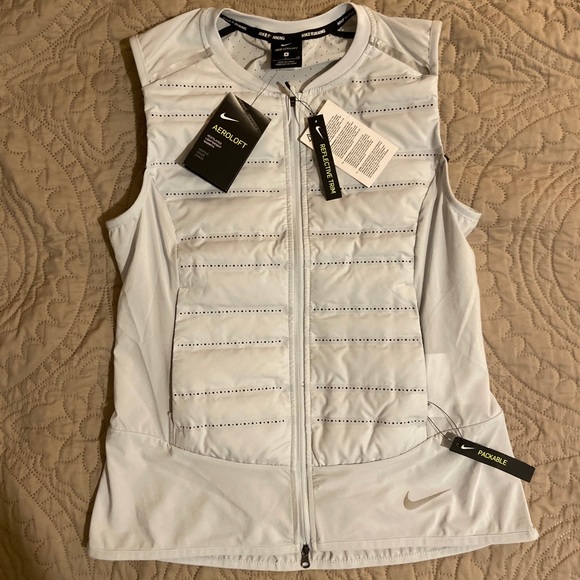 Nike Aeroloft Vest - Picture 2 of 5